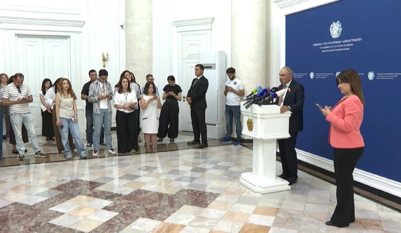 Премьер-министр Армении Никол Пашинян на брифинге в Гегаркунике