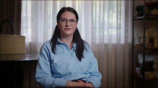 Роза Агаян из Севана с изделиями из переработанной бумаги бренда «Токун»