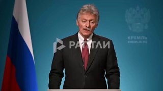 Дмитрий Песков на брифинге в Кремле, Москва