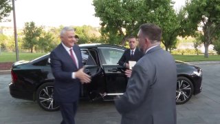 Вице-премьер Армении Мгер Григорян выступает на мероприятии в Ереване