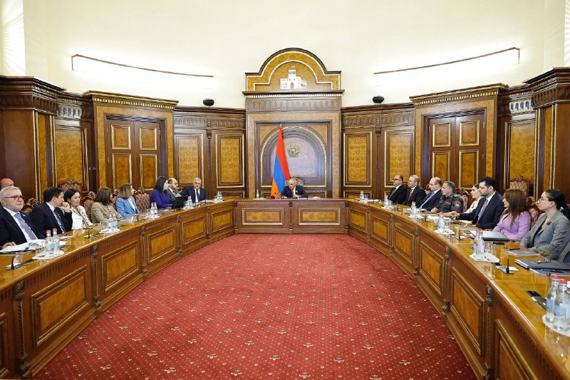 Заседание правительства Армении по реформам полиции в Гегаркунике