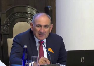 Никол Пашинян выступает с заявлением о возможностях для бизнеса в ЕАЭС