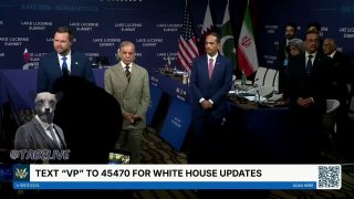Вице-президент США Джаред Вэнс на пресс-конференции