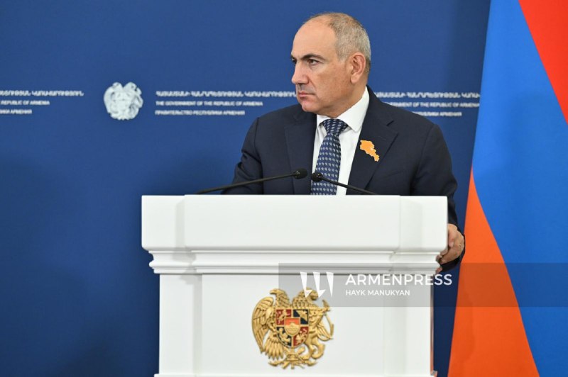 Никол Пашинян и Урсула фон дер Ляйен на пресс-конференции в Ереване