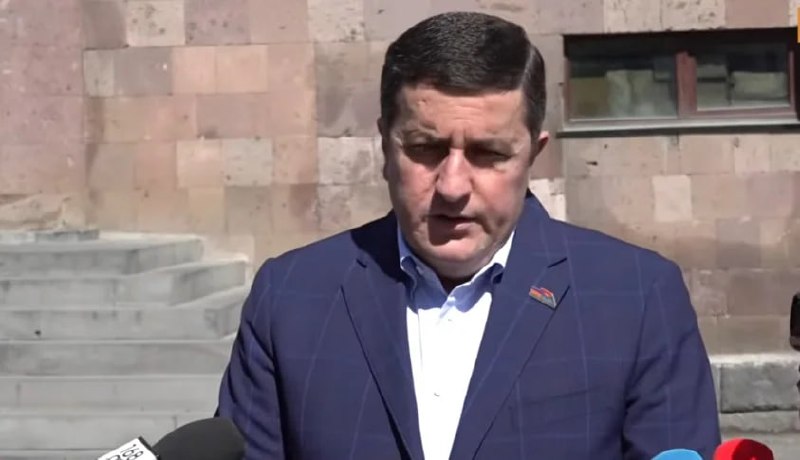 Заседание ЦИК Армении, на котором принято решение о лишении неприкосновенности кандидата Давида Казиняна