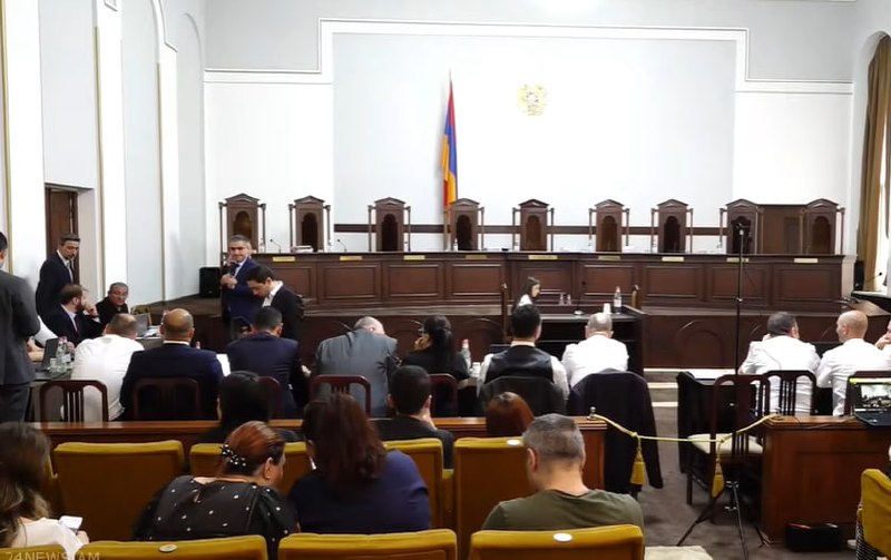 Здание Конституционного суда Армении в Ереване, заседание по жалобам на выборы в Севане