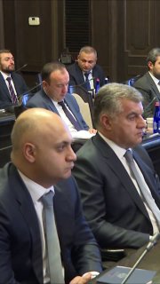 Никол Пашинян во время визита в Гегаркуник обсуждает энергоэффективность