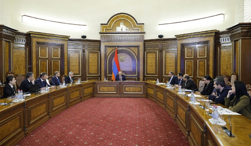 Консультация в правительстве Армении по реформе регистрации недвижимости под председательством Пашиняна