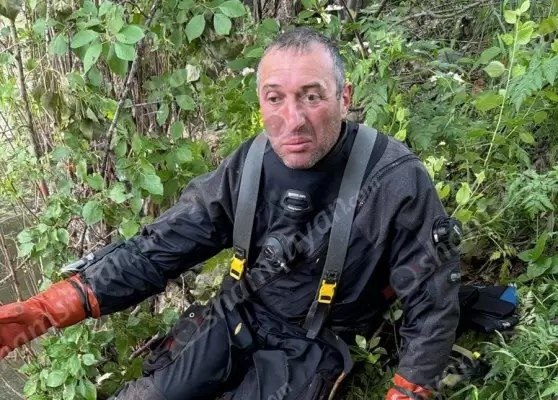 Спасатели на реке Памбак в поисках утонувших детей из Севана