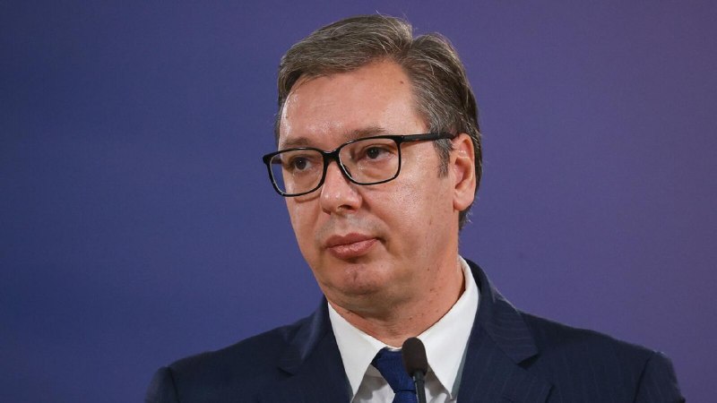 Александр Вучич, президент Сербии, выступает с заявлением об отставке