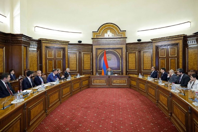 Никол Пашинян на совещании по вопросам экспорта в Гегаркунике