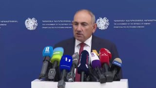 Никол Пашинян выступает с заявлением в Севане, Гегаркуник